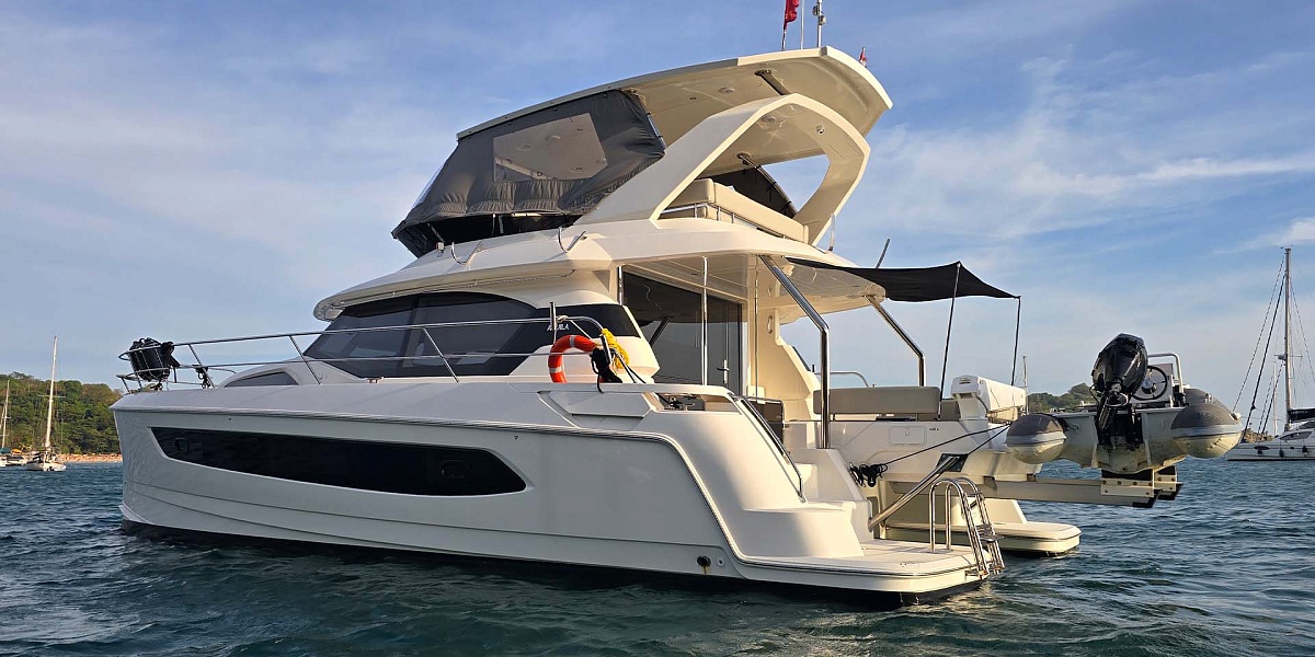 Аренда моторного катамарана Aquila 44 на Пхукете